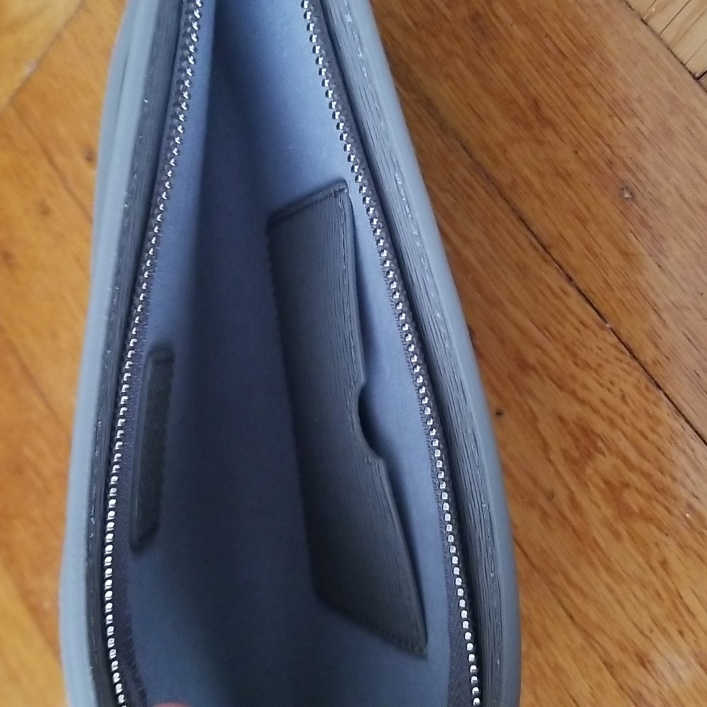 Senreve Clutch - Picture 3 of 5